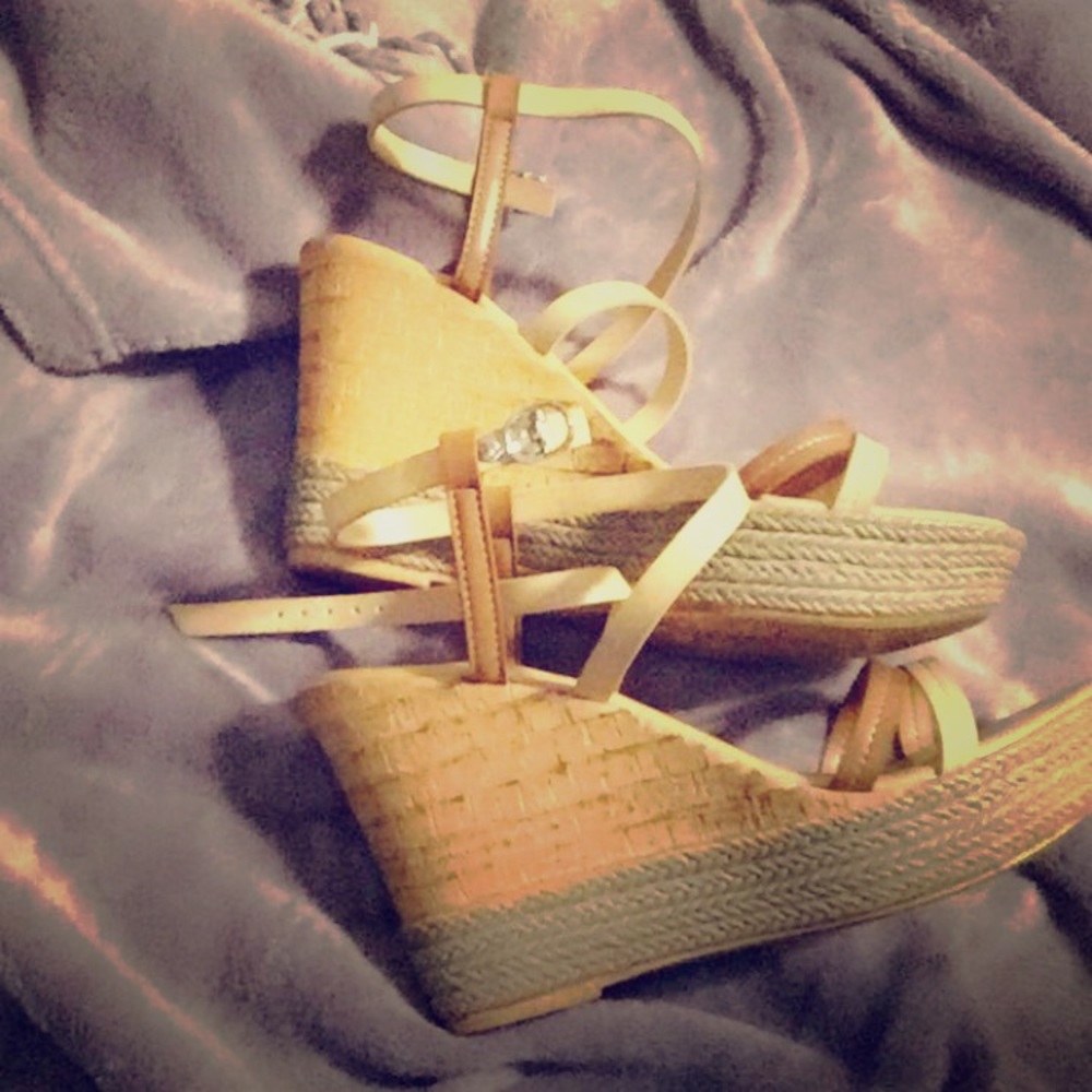 ☀️ High heel Wedges (only used once)